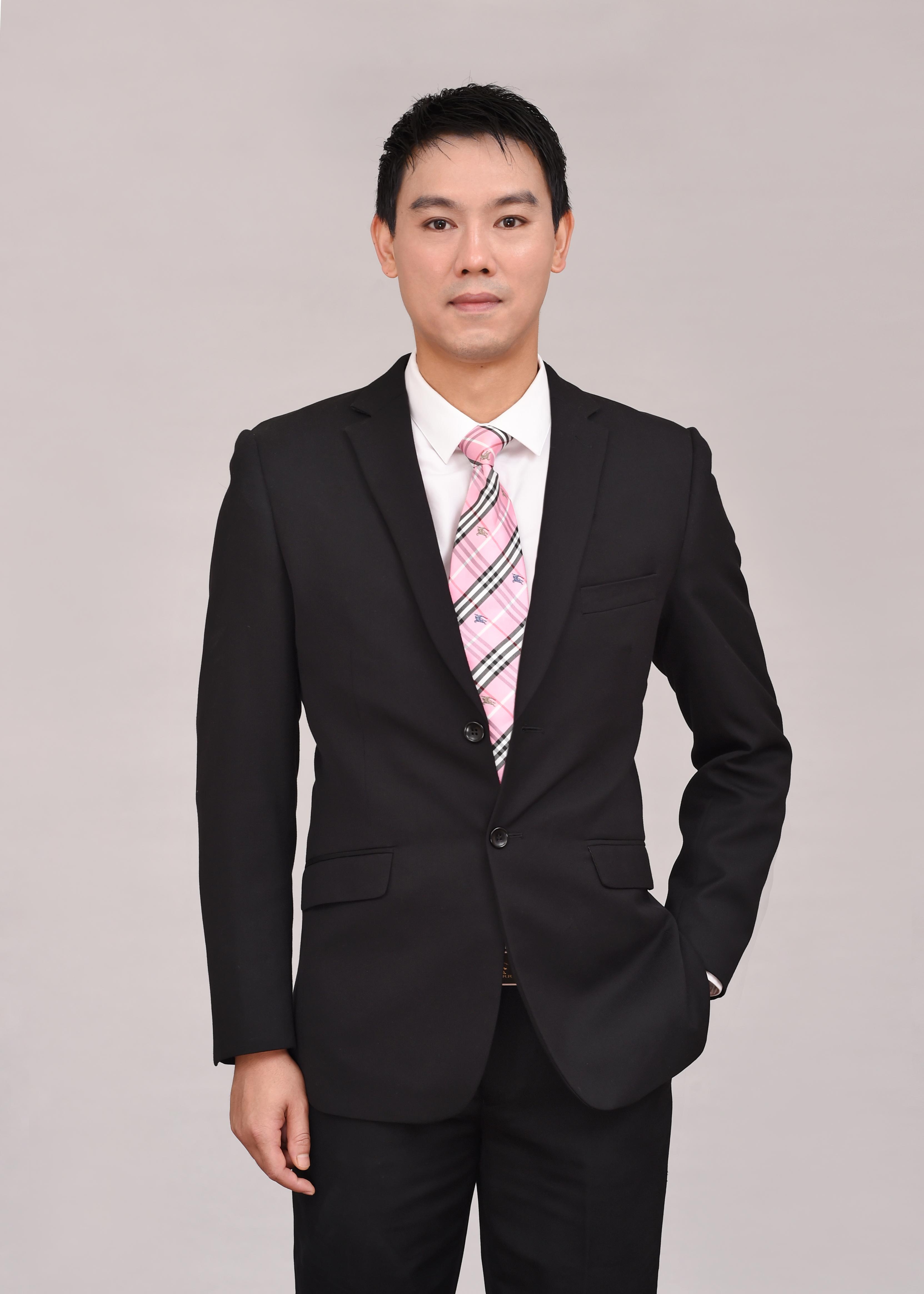 何夏庄 执行创意总监